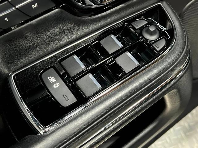 2016 Jaguar XJ R-Sport