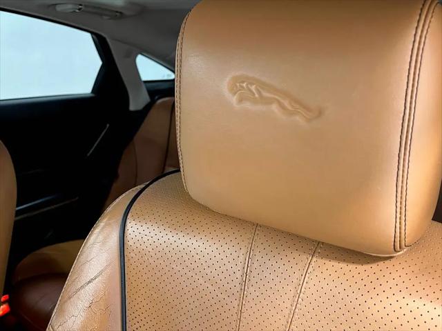 2016 Jaguar XJ R-Sport