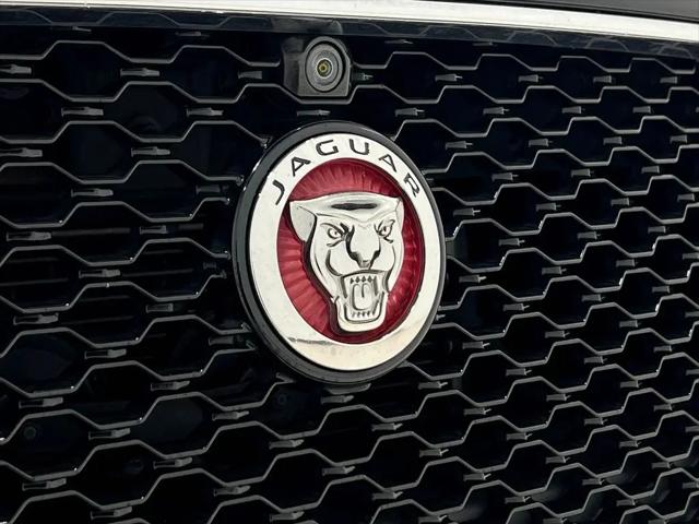 2016 Jaguar XJ R-Sport