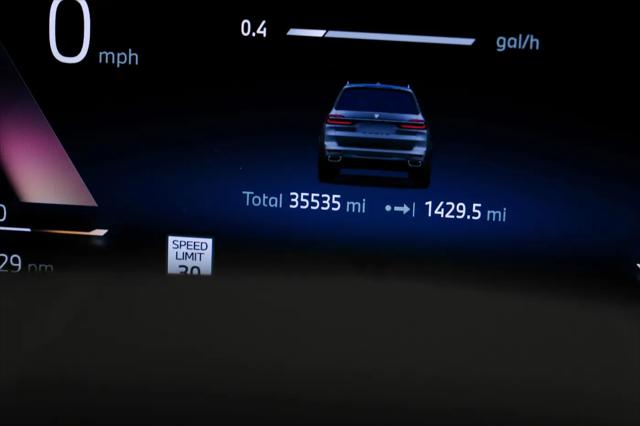 2025 BMW X7 xDrive40i
