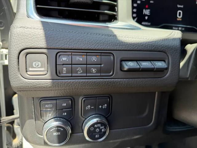 2023 GMC Yukon 4WD Denali