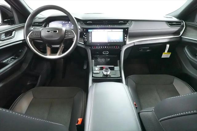 2026 Jeep Grand Cherokee L Altitude 4x4