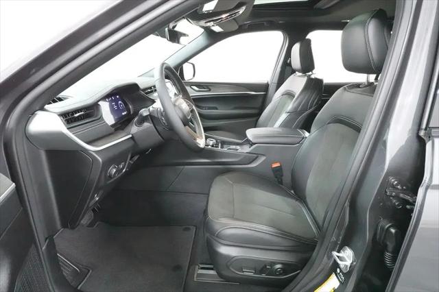 2026 Jeep Grand Cherokee L Altitude 4x4