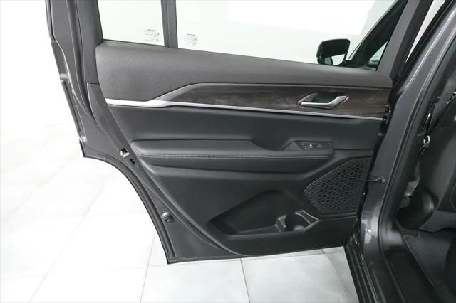 2026 Jeep Grand Cherokee L Altitude 4x4