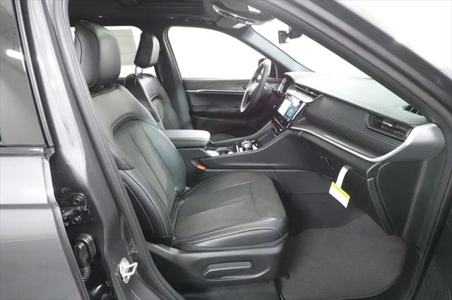2026 Jeep Grand Cherokee L Altitude 4x4