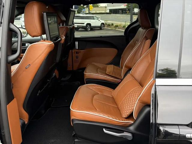 2024 Chrysler Pacifica Pinnacle AWD