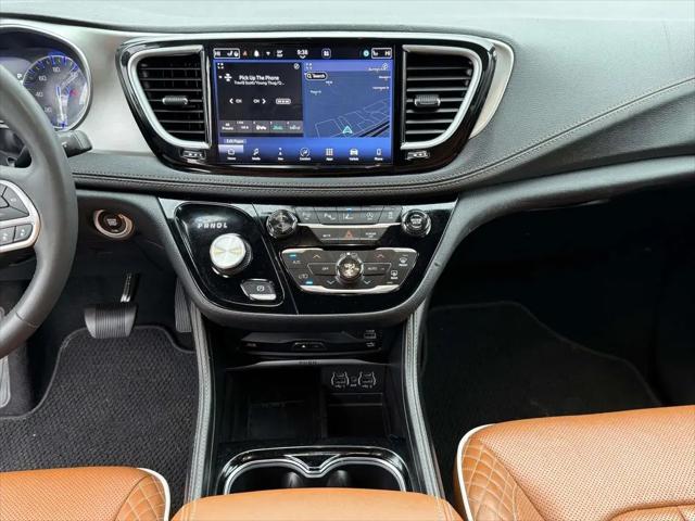 2024 Chrysler Pacifica Pinnacle AWD