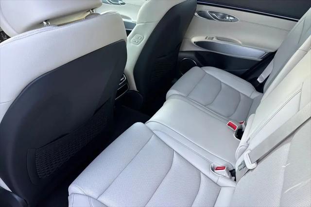 2026 Genesis GV70 2.5T Select