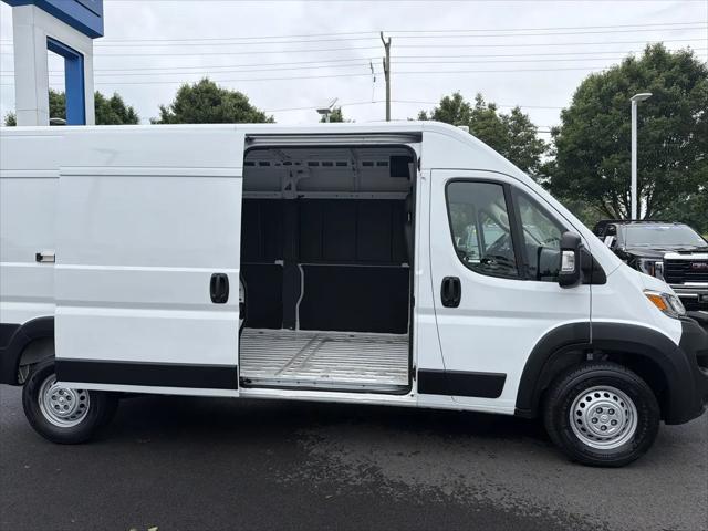 2025 Ram ProMaster 2500 Cargo Van Tradesman High Roof 159" WB w/Pass Seat