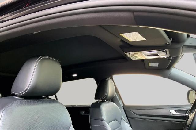 2024 Volkswagen Atlas Cross Sport 2.0T SEL R-Line