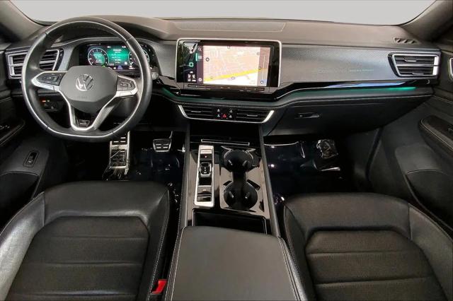 2024 Volkswagen Atlas Cross Sport 2.0T SEL R-Line