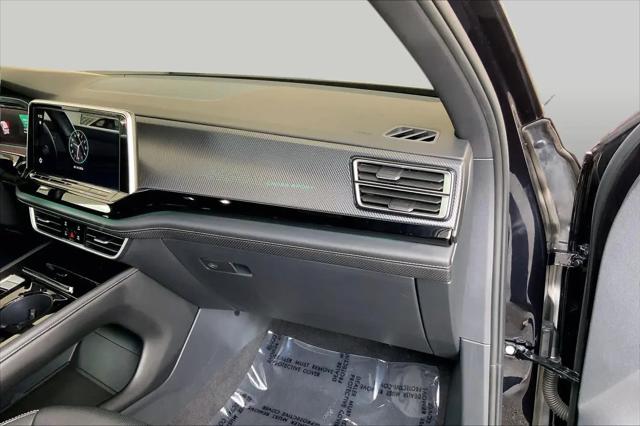 2024 Volkswagen Atlas Cross Sport 2.0T SEL R-Line