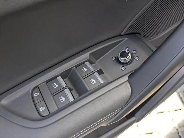 2025 Audi Q5 Sportback Premium Plus 45 TFSI S line quattro S tronic