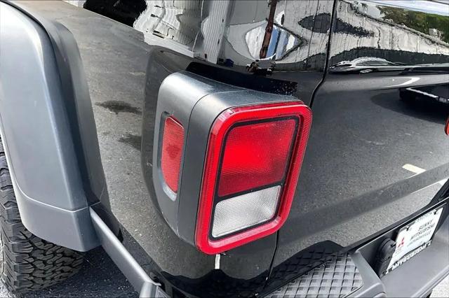 2021 Jeep Gladiator Sport