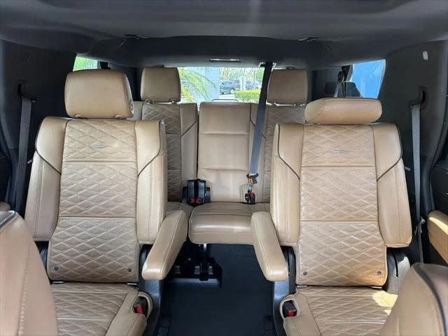 2022 Cadillac Escalade 2WD Premium Luxury