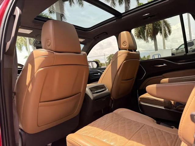 2022 Cadillac Escalade 2WD Premium Luxury