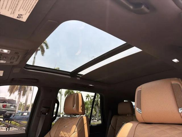2022 Cadillac Escalade 2WD Premium Luxury