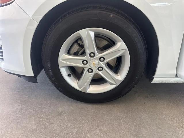 2023 Chevrolet Malibu FWD LS