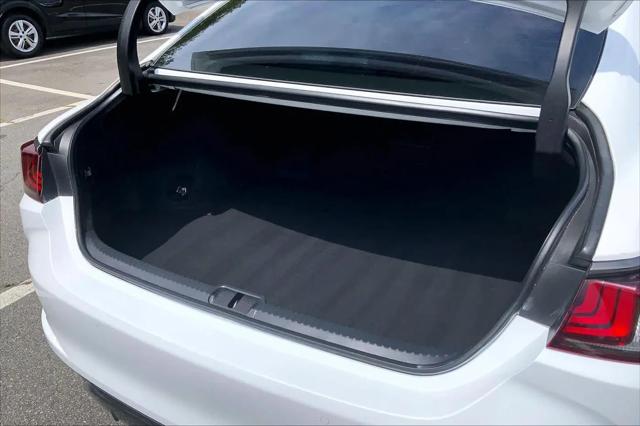 2023 Lexus ES 350 F SPORT Handling