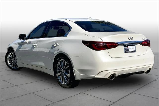 2023 INFINITI Q50 LUXE