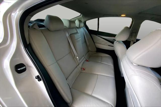 2023 INFINITI Q50 LUXE
