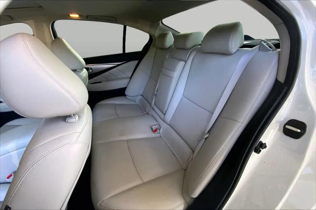 2023 INFINITI Q50 LUXE