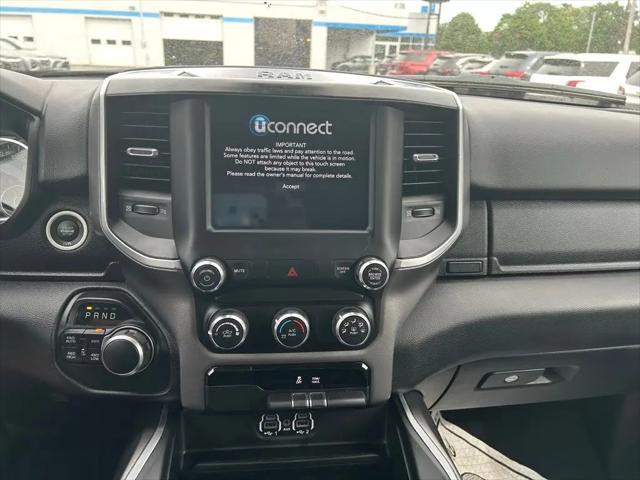 2020 Ram 1500 Big Horn Crew Cab 4x4 5'7" Box