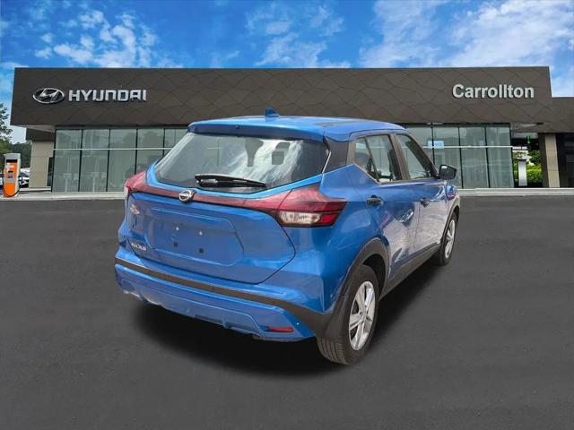 2025 Nissan Kicks S