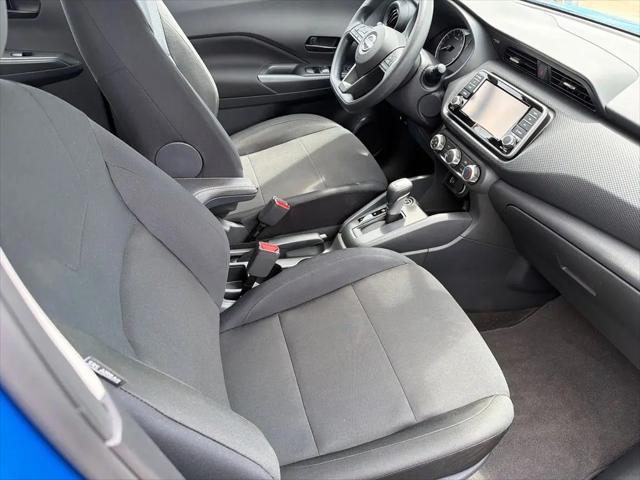 2025 Nissan Kicks S