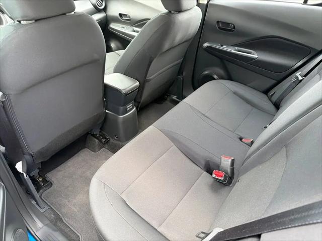 2025 Nissan Kicks S
