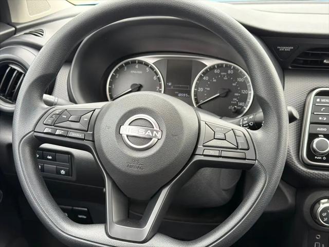 2025 Nissan Kicks S