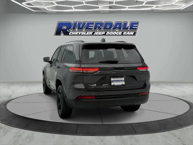 2025 Jeep Grand Cherokee Altitude X 4x4
