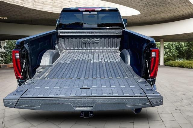2026 GMC Sierra 2500HD Crew Cab, Standard Bed, SLT, 4WD