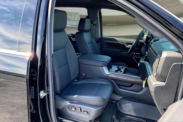 2026 GMC Sierra 2500HD Crew Cab, Standard Bed, SLT, 4WD