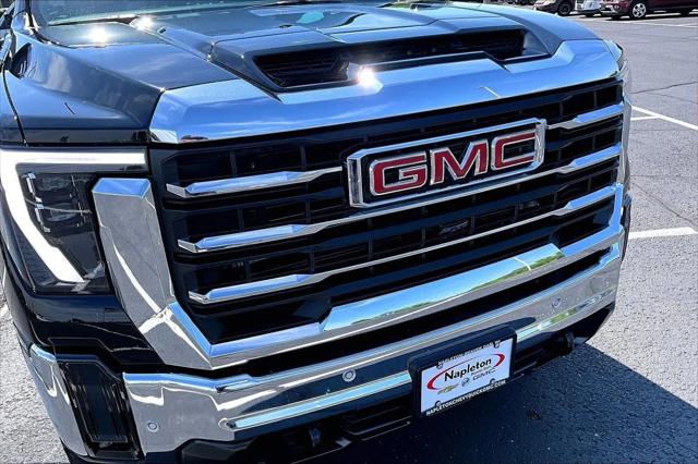 2026 GMC Sierra 2500HD Crew Cab, Standard Bed, SLT, 4WD