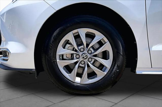 2022 Toyota Sienna XLE