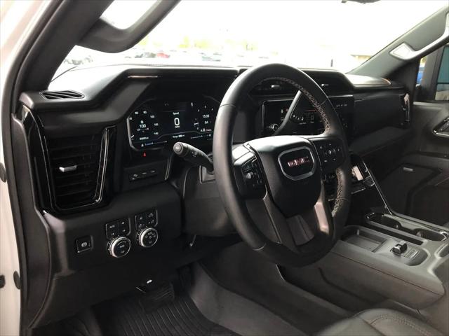 2025 GMC Sierra 3500HD 4WD Crew Cab Standard Bed AT4