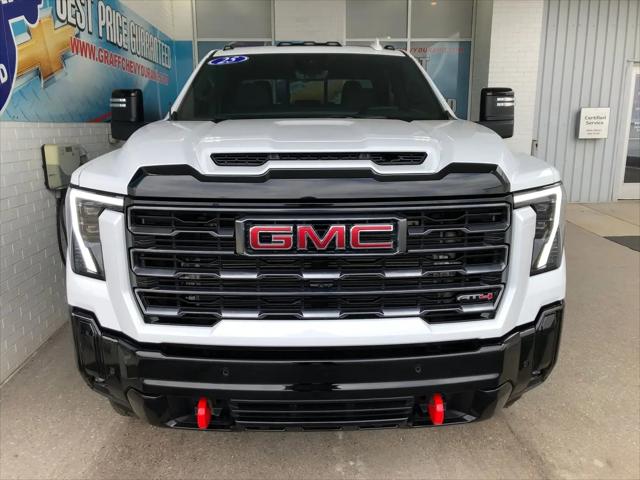 2025 GMC Sierra 3500HD 4WD Crew Cab Standard Bed AT4