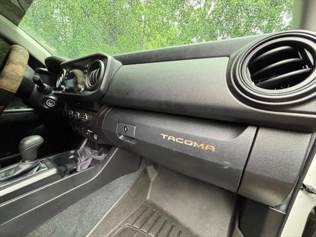 2022 Toyota Tacoma SR