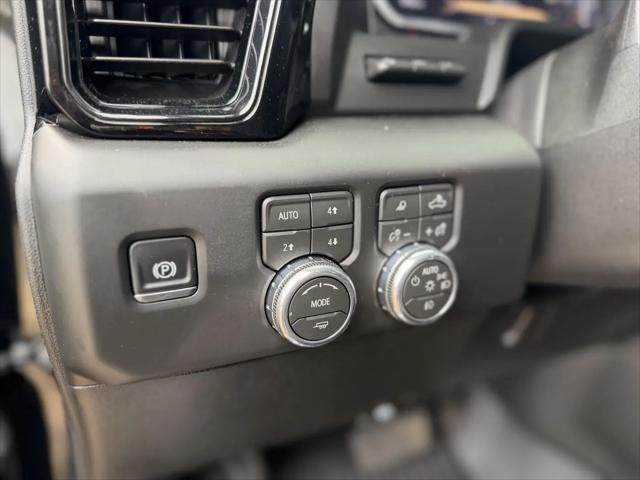 2026 GMC Sierra 2500HD Crew Cab, Standard Bed, AT4, 4WD