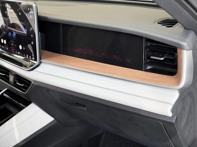 2026 Volkswagen Tiguan SEL R-Line Turbo