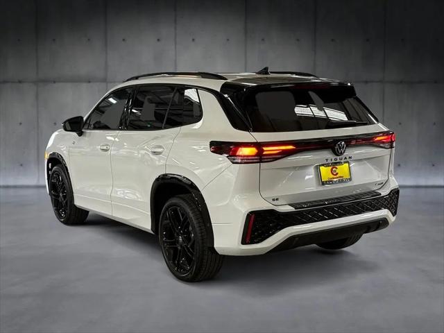 2026 Volkswagen Tiguan SE R-Line Black