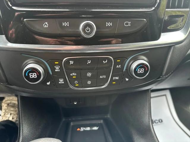 2023 Chevrolet Traverse AWD LT Cloth