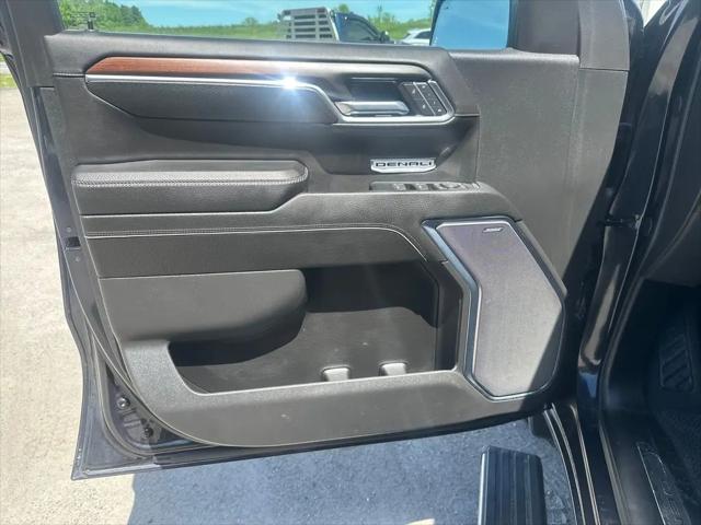 2024 GMC Sierra 1500 4WD Crew Cab Short Box Denali
