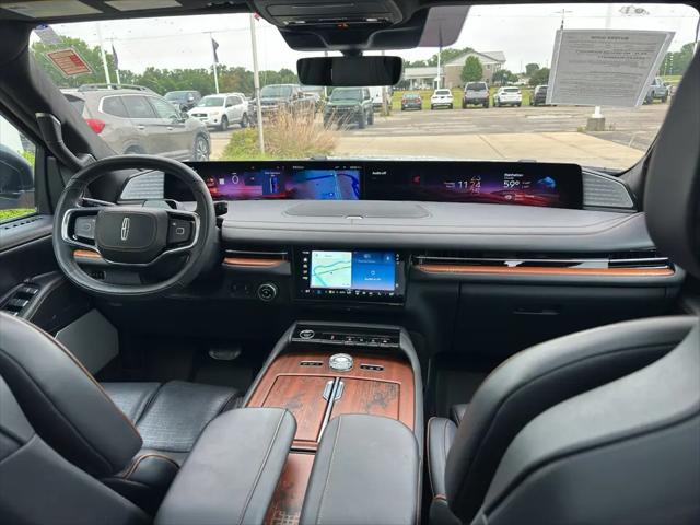 2025 Lincoln Navigator Black Label