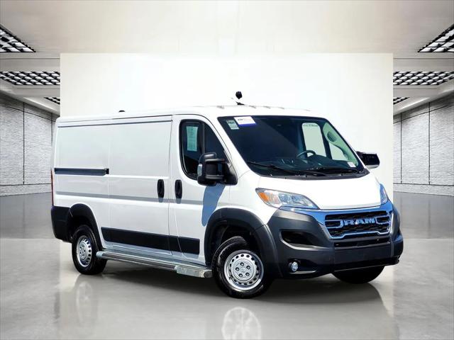 2025 Ram ProMaster 2500 Cargo Van Tradesman Low Roof 136" WB w/Pass Seat