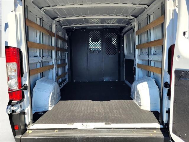 2025 Ram ProMaster 2500 Cargo Van Tradesman Low Roof 136" WB w/Pass Seat