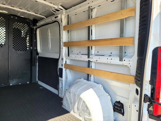 2025 Ram ProMaster 2500 Cargo Van Tradesman Low Roof 136" WB w/Pass Seat