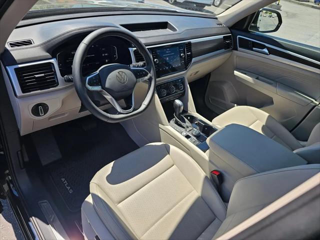 2023 Volkswagen Atlas 3.6L V6 SE w/Technology