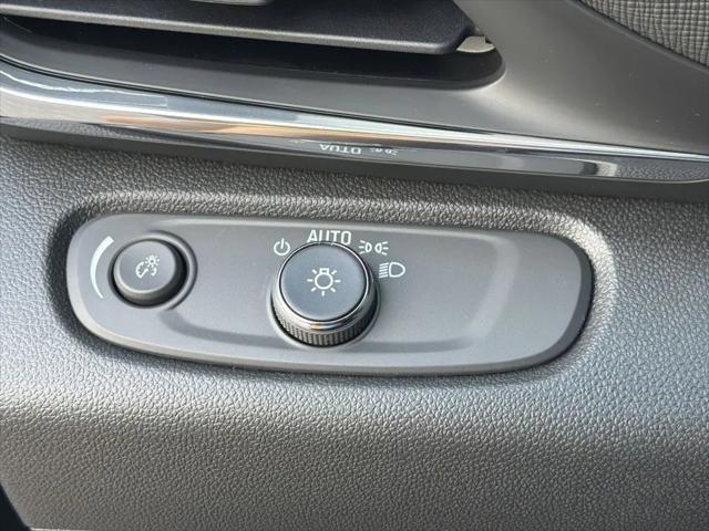 2026 Buick NV Preferred FWD
